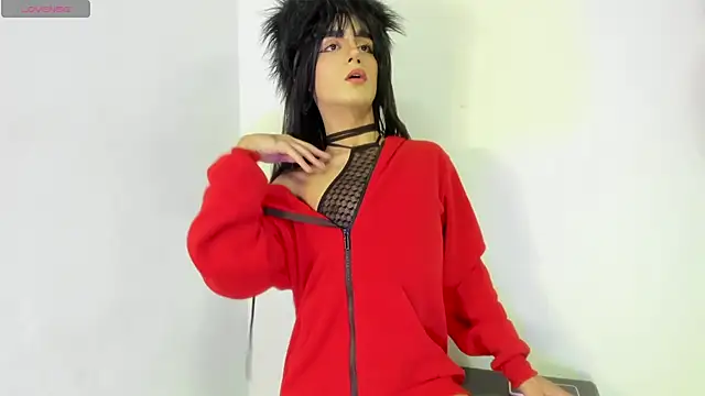 IviMillerxh online show from December 17, 2025, 1:39 pm