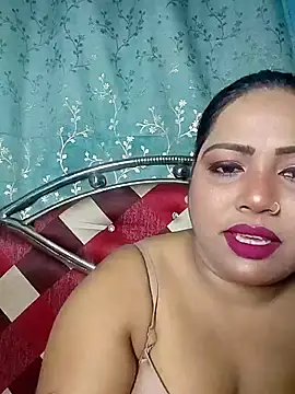 hornypriya696 online show from February 1, 2026, 6:17 pm