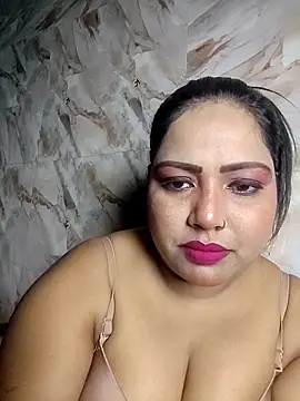 hornypriya696 online show from February 2, 2026, 6:28 pm