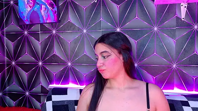 Snapshot of Megan_Luxe chatting on September 23, 2025, 4:26 am Megan Luxe online show from September 23, 2025, 4:26 am