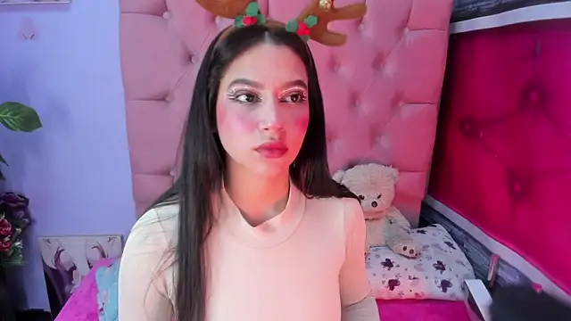 Snapshot of Megan_Luxe chatting on October 24, 2025, 3:36 am Megan Luxe online show from October 24, 2025, 3:36 am