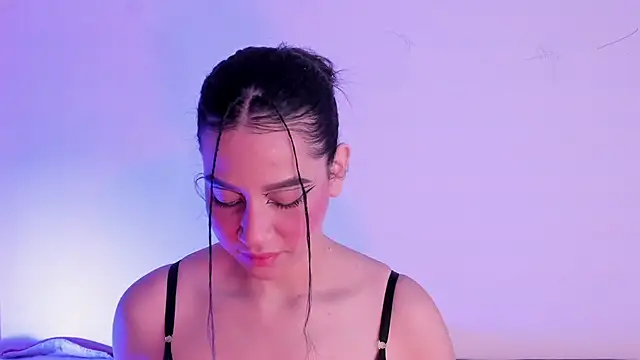 Snapshot of Megan_Luxe chatting on February 22, 2026, 4:57 am Megan Luxe online show from February 22, 2026, 4:57 am