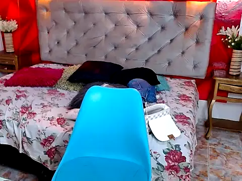 Snapshot of IsabellaaSweet chatting on November 10, 2025, 8:52 pm IsabellaaSweet online show from November 10, 2025, 8:52 pm