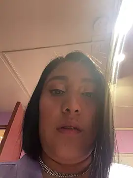 caroline  muller online show from May 4, 2026, 11:28 am