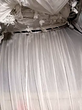 Snapshot of MaiHoa69 chatting on October 1, 2025, 2:34 pm MaiHoa69 online show from October 1, 2025, 2:34 pm