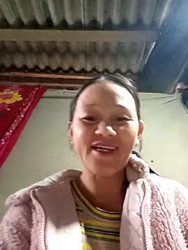 Snapshot of MaiHoa69 chatting on October 25, 2025, 12:29 am MaiHoa69 online show from October 25, 2025, 12:29 am