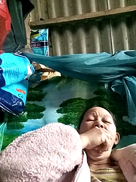 Snapshot of MaiHoa69 chatting on November 1, 2025, 2:35 am MaiHoa69 online show from November 1, 2025, 2:35 am