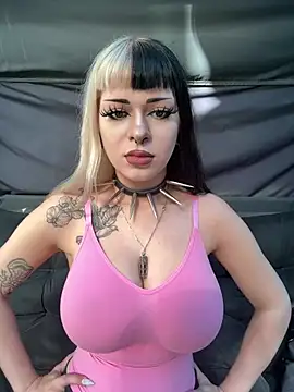 Paige Turner online show from August 6, 2026, 10:00 pm