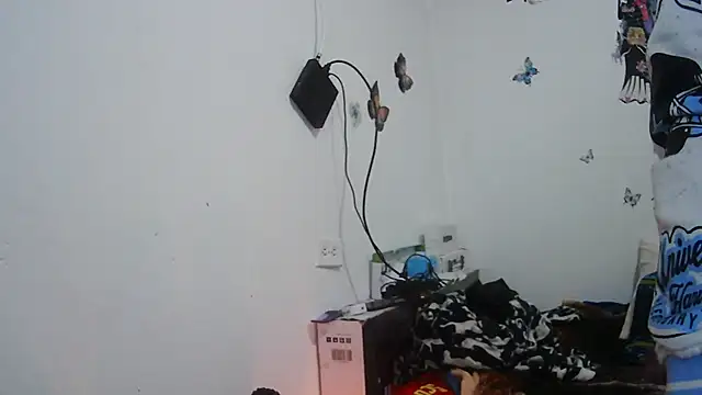 Snapshot of AddyStuart_ chatting on September 24, 2025, 11:19 pm AddyStuart online show from September 24, 2025, 11:19 pm