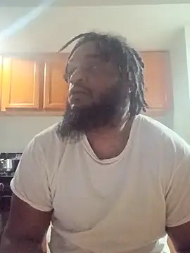 Snapshot of Longthickdick33 chatting on April 11, 2026, 4:17 am Longthickdick33 online show from April 11, 2026, 4:17 am