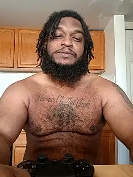 Snapshot of Longthickdick33 chatting on May 8, 2026, 12:32 pm Longthickdick33 online show from May 8, 2026, 12:32 pm