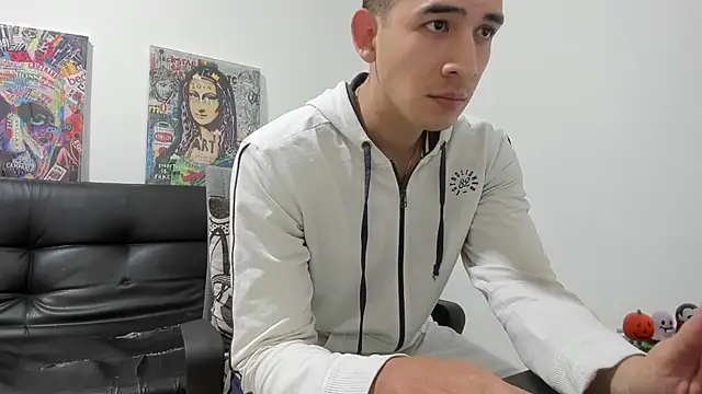 Mike3Xxx online show from October 19, 2025, 1:06 am