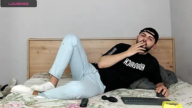 Snapshot of Killian_Vane chatting on October 7, 2025, 5:32 pm Killian Vane online show from October 7, 2025, 5:32 pm