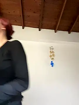 Paulina-Wells online show from September 25, 2025, 7:06 pm