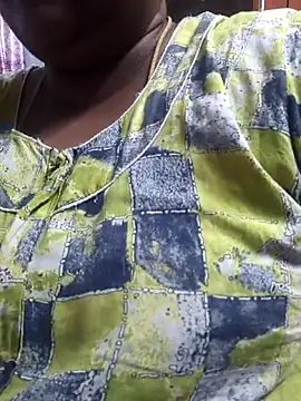 Snapshot of TAMIL_ELAKKIYA chatting on June 18, 2026, 1:59 pm TAMIL ELAKKIYA online show from June 18, 2026, 1:59 pm