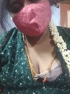 Snapshot of TAMIL_ELAKKIYA chatting on July 16, 2026, 5:52 pm TAMIL ELAKKIYA online show from July 16, 2026, 5:52 pm