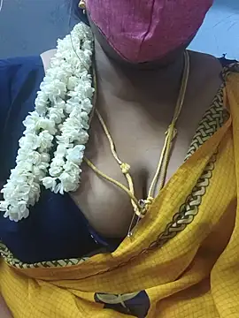 Snapshot of TAMIL_ELAKKIYA chatting on July 17, 2026, 4:45 pm TAMIL ELAKKIYA online show from July 17, 2026, 4:45 pm