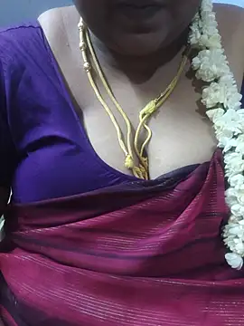 Snapshot of TAMIL_ELAKKIYA chatting on July 18, 2026, 4:33 pm TAMIL ELAKKIYA online show from July 18, 2026, 4:33 pm