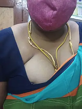 Snapshot of TAMIL_ELAKKIYA chatting on July 21, 2026, 7:54 am TAMIL ELAKKIYA online show from July 21, 2026, 7:54 am