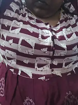 Snapshot of TAMIL_ELAKKIYA chatting on July 25, 2026, 4:26 pm TAMIL ELAKKIYA online show from July 25, 2026, 4:26 pm
