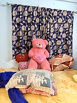 Cute-lusi online show from November 13, 2025, 7:02 pm