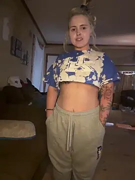 Snapshot of JuicyExxxperience chatting on February 9, 2026, 2:21 pm JuicyExxxperience online show from February 9, 2026, 2:21 pm