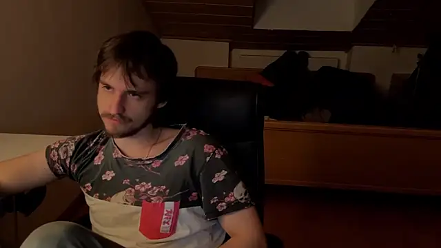 Snapshot of Bez3ybik chatting on February 19, 2026, 11:01 pm Bez3ybik online show from February 19, 2026, 11:01 pm