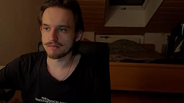 Snapshot of Bez3ybik chatting on March 18, 2026, 7:50 pm Bez3ybik online show from March 18, 2026, 7:50 pm