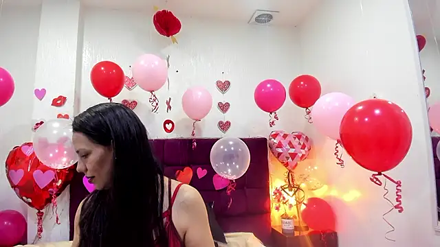 Snapshot of MashaPiink chatting on February 13, 2026, 1:07 pm MashaPiink online show from February 13, 2026, 1:07 pm