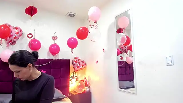 Snapshot of MashaPiink chatting on February 17, 2026, 12:45 pm MashaPiink online show from February 17, 2026, 12:45 pm