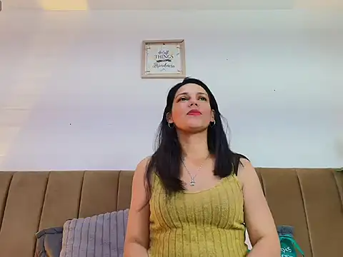 MashaPiink online show from July 3, 2026, 1:17 pm