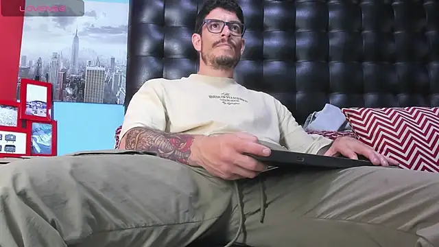 damian bull online show from May 3, 2026, 2:34 pm