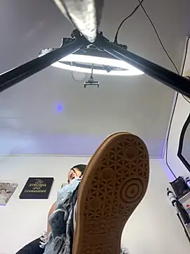 Snapshot of fetish_foot_ chatting on September 22, 2025, 9:28 pm fetish foot  online show from September 22, 2025, 9:28 pm