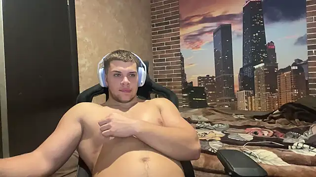 Snapshot of MusclePhantom chatting on October 26, 2025, 8:59 pm MusclePhantom online show from October 26, 2025, 8:59 pm