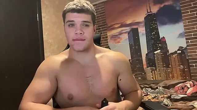 MusclePhantom online show from November 11, 2025, 9:37 pm