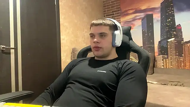 Snapshot of MusclePhantom chatting on February 16, 2026, 9:00 pm MusclePhantom online show from February 16, 2026, 9:00 pm