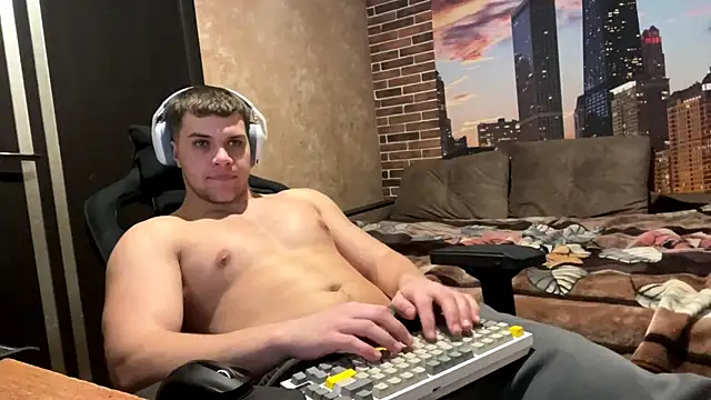 Snapshot of MusclePhantom chatting on February 23, 2026, 10:29 pm MusclePhantom online show from February 23, 2026, 10:29 pm