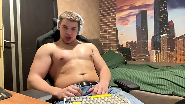 Snapshot of MusclePhantom chatting on March 4, 2026, 9:10 pm MusclePhantom online show from March 4, 2026, 9:10 pm