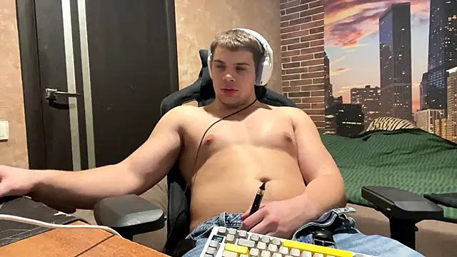 Snapshot of MusclePhantom chatting on March 9, 2026, 9:19 pm MusclePhantom online show from March 9, 2026, 9:19 pm