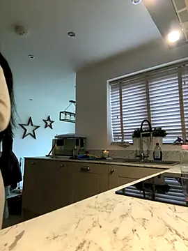 BELLABLACKXUK online show from November 22, 2025, 12:37 pm