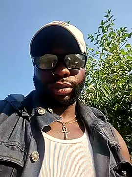 MoonlikePolicy727 online show from August 3, 2026, 11:30 pm