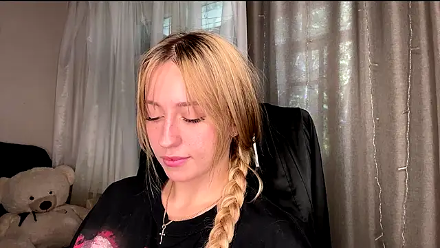 Snapshot of Jetta_Corsacami chatting on September 21, 2025, 11:34 am Jetta Corsacami online show from September 21, 2025, 11:34 am