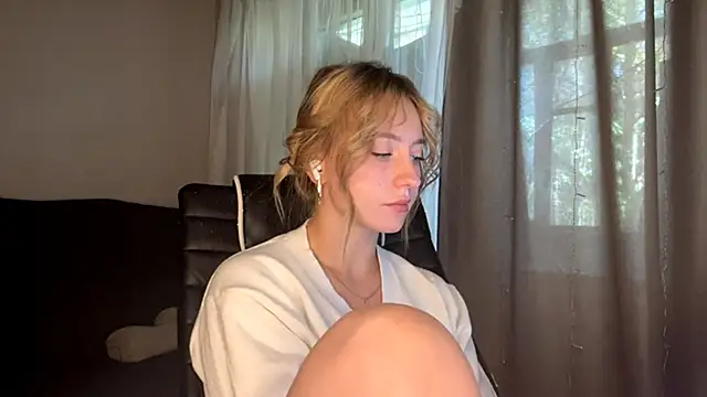 Snapshot of Jetta_Corsacami chatting on September 24, 2025, 10:29 am Jetta Corsacami online show from September 24, 2025, 10:29 am