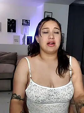 Laureen se online show from July 3, 2026, 4:19 am