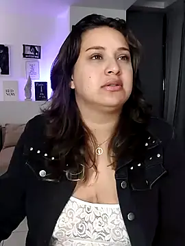 Laureen se online show from July 10, 2026, 6:28 am