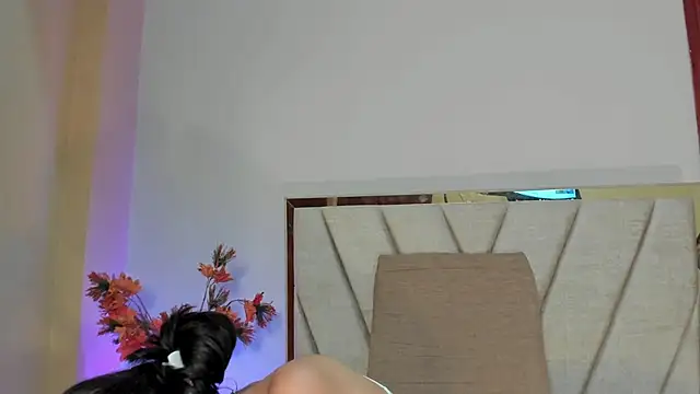 IvyJhons online show from November 26, 2025, 11:44 am