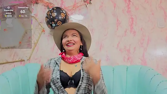 Snapshot of ValeriaJazz chatting on October 9, 2025, 8:18 pm ValeriaJazz online show from October 9, 2025, 8:18 pm