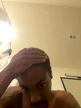 Snapshot of huhgtr chatting on November 7, 2025, 4:07 pm huhgtr online show from November 7, 2025, 4:07 pm