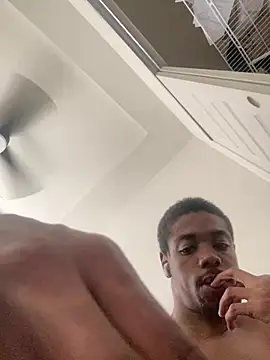 huhgtr online show from April 3, 2026, 3:32 pm