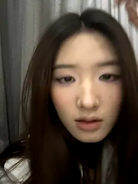 Moonlight-23 online show from November 16, 2025, 12:11 pm